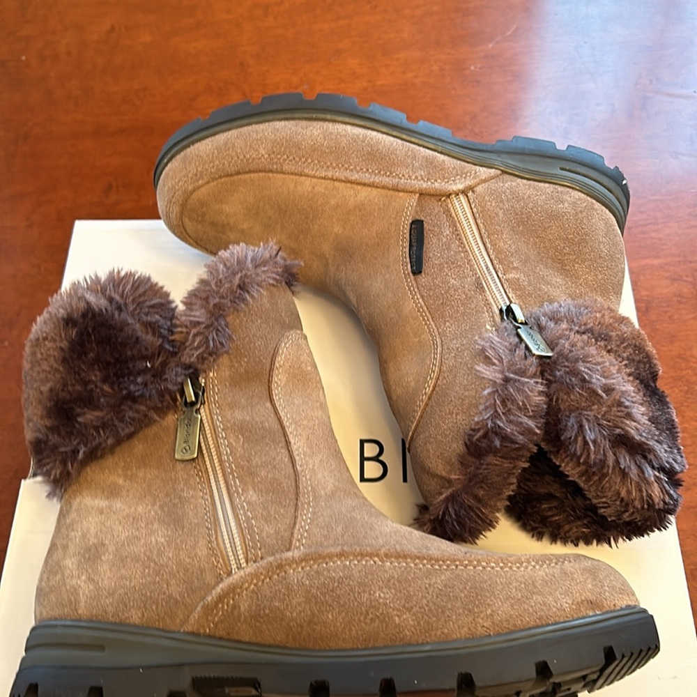 BLONDO Kaddy’s suede ankle boots size 6M - Picture 5 of 9